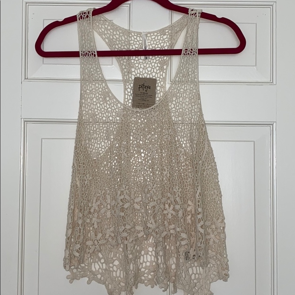 NWT Cropped Crochet High/low Cream Tank - one size